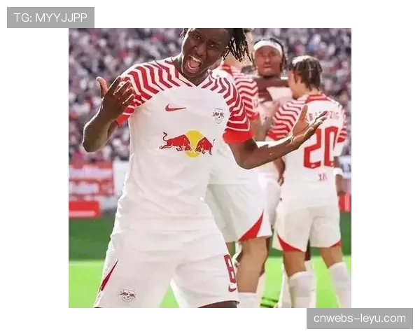 战术演进：2026赛季初，“手递手（Hand-off）”发起占比同比增长15%